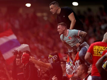 Ultras del Atlético en el derbi madrileño