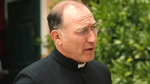 ¡Pillados! Don Agustín descubre el romance oculto entre Claudia y a Mateo ¡Pillados! Don Agustín descubre el romance oculto entre Claudia y a Mateo