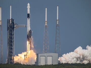 La nave Dragon perteneciente a la misión tripulada Crew-9 de SpaceX