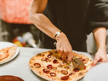 Cortar pizza Cortar pizza