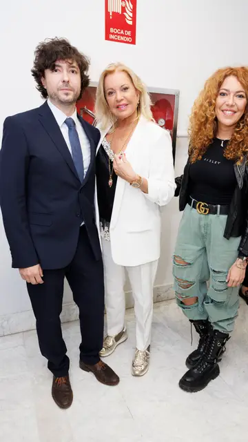 Ángel Cristo, Bárbara Rey y Sofía Cristo Ángel Cristo, Bárbara Rey y Sofía Cristo