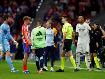 Busquets Ferrer, en el momento de la suspensión en el Metropolitano