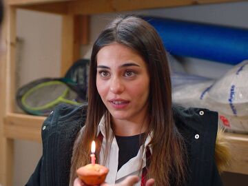 As&iacute; ha sido la bonita sorpresa de Oğulcan a Elif por su cumplea&ntilde;os: &ldquo;Me has robado el coraz&oacute;n&rdquo;