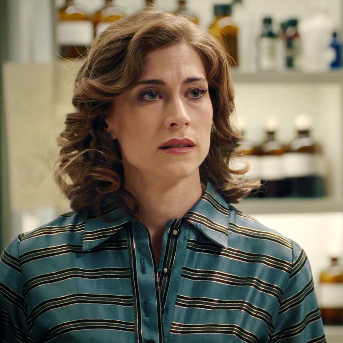 Avance del próximo capítulo de Sueños de libertad: Luis se lleva con él la  fórmula del perfume estrella dejando a Marta sin nada