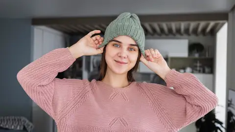 Chica con ropa de invierno Chica con ropa de invierno