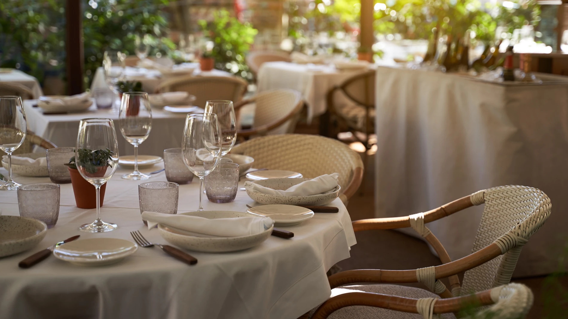 Interior de un restaurante Interior de un restaurante