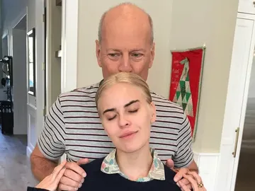 Bruce Willis con su hija Tallulah Willis Bruce Willis con su hija Tallulah Willis