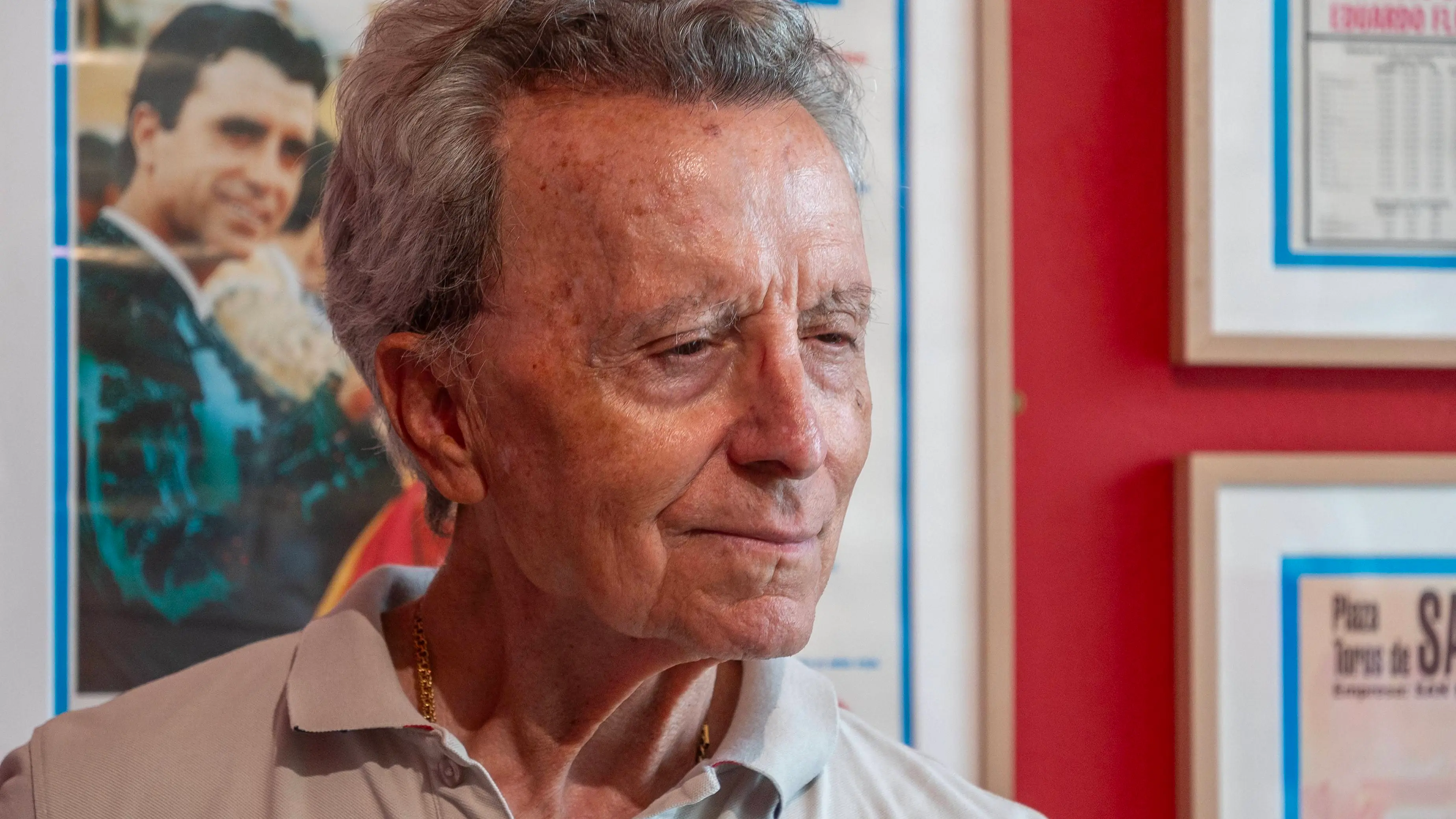 José Ortega Cano, ingresado en un hospital de San Sebastián de los Reyes: "Ha sufrido un accidente en una escalera mecánica"