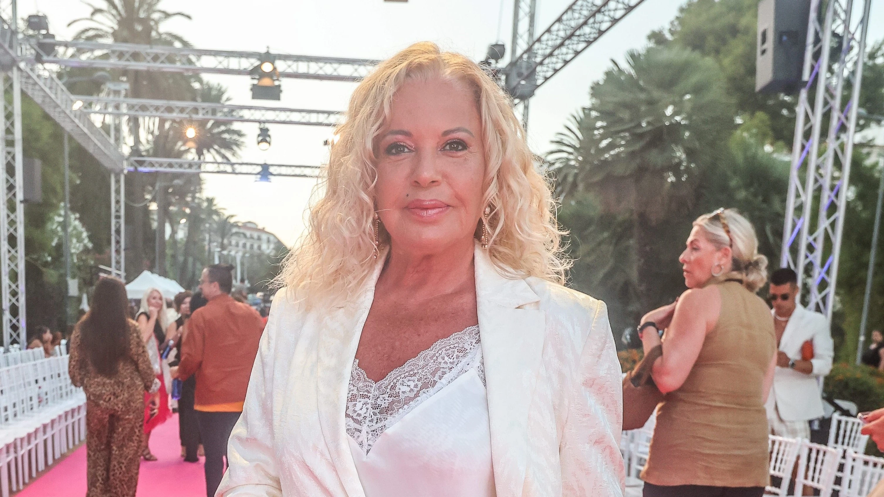 "A mi hijo, mi hija y yo siempre le hemos tenido miedo": la confesi&oacute;n de B&aacute;rbara Rey en directo 