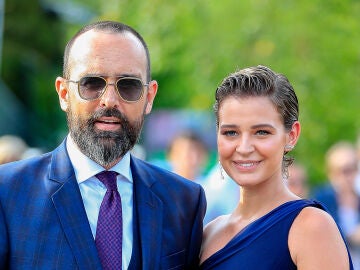 Laura Escanes y Risto Mejide en una boda