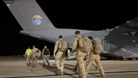 Un avión del Ejército parte de Beirut con 200 españoles evacuados (imagen de archivo) Un avión del Ejército parte de Beirut con 200 españoles evacuados (imagen de archivo)