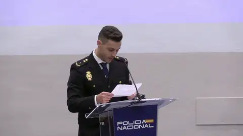 Iván, el policía condecorado que reprocha a Marlaska la falta de protección para policías y guardias civiles Iván, el policía condecorado que reprocha a Marlaska la falta de protección para policías y guardias civiles