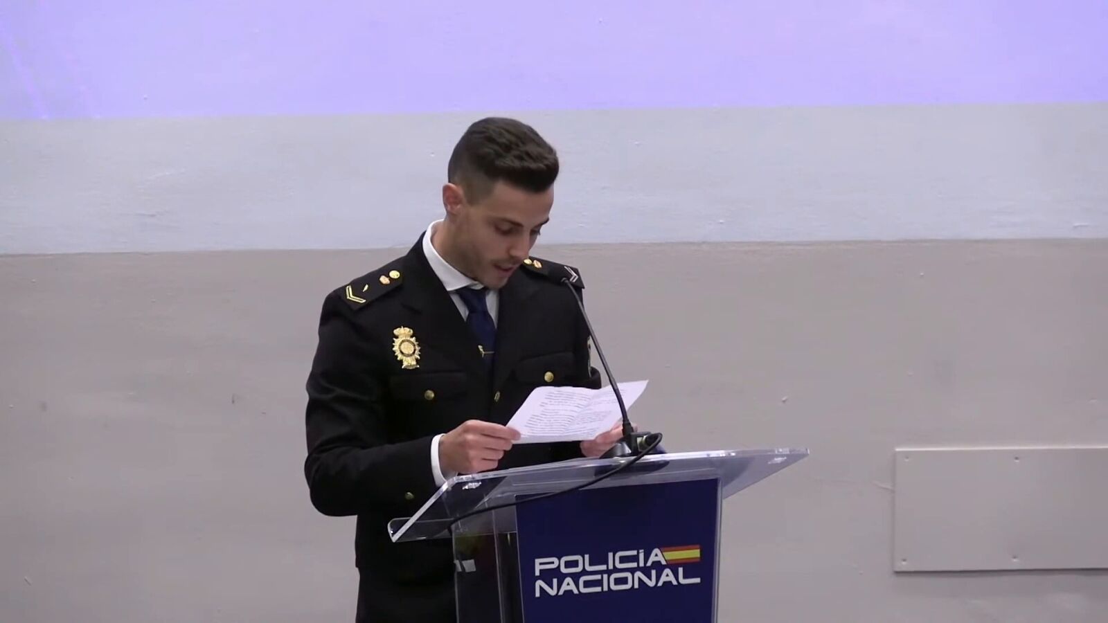 Un policía reprocha a Marlaska la falta de protección que sienten por parte del Gobierno: 