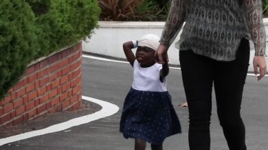 Delicia, una niña de 5 años operada con éxito de una grave malformación congénita: 