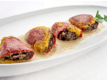 Pimientos rellenos de morcilla Pimientos rellenos de morcilla