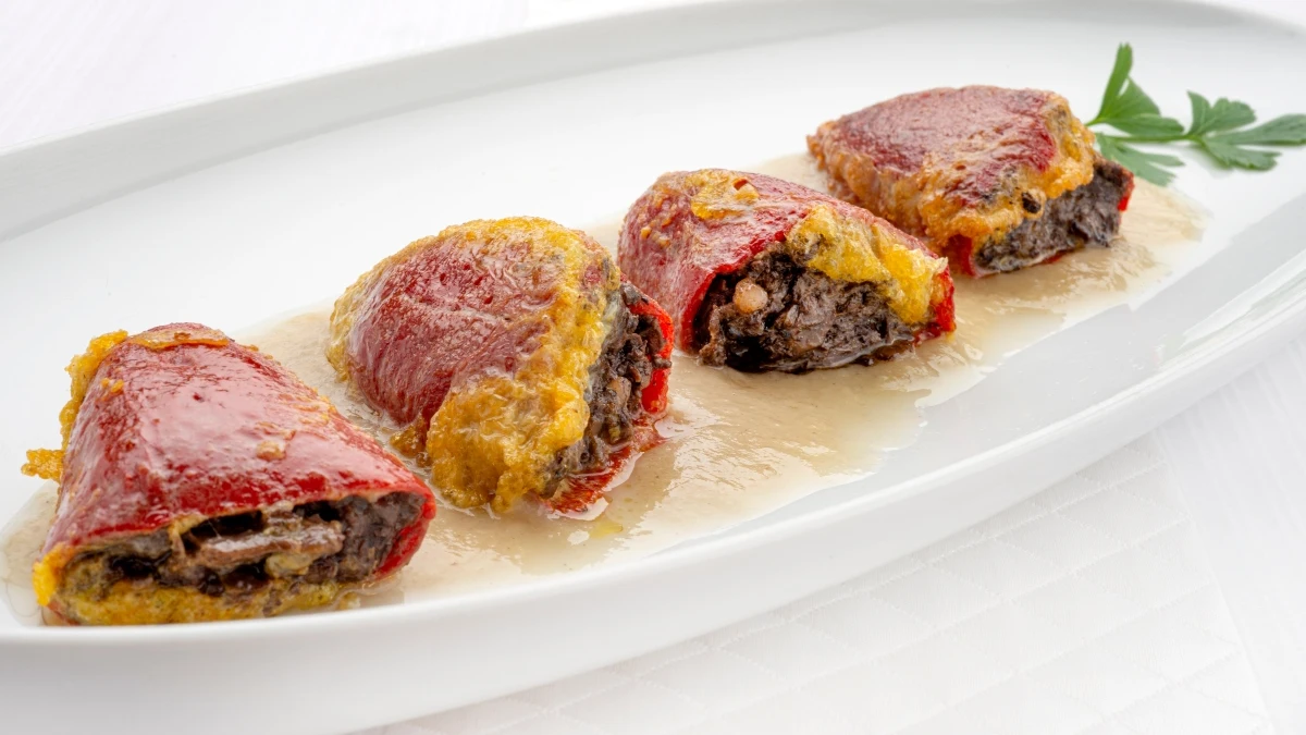 Pimientos rellenos de morcilla Pimientos rellenos de morcilla