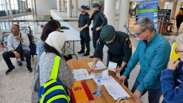 Españoles durante la evacuación del Líbano