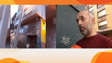 Varios clientes insatisfechos prenden fuego a un bar con sus empleados dentro