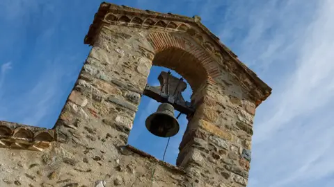 Campana robada de la ermita de Sant Hilari en Cardedeu Campana robada de la ermita de Sant Hilari en Cardedeu