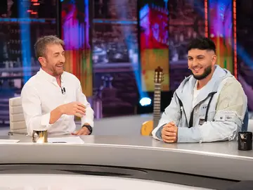 Consejos de vida, por Omar Montes: "El sofá es lo más importante en una cosa" Consejos de vida, por Omar Montes: "El sofá es lo más importante en una cosa"
