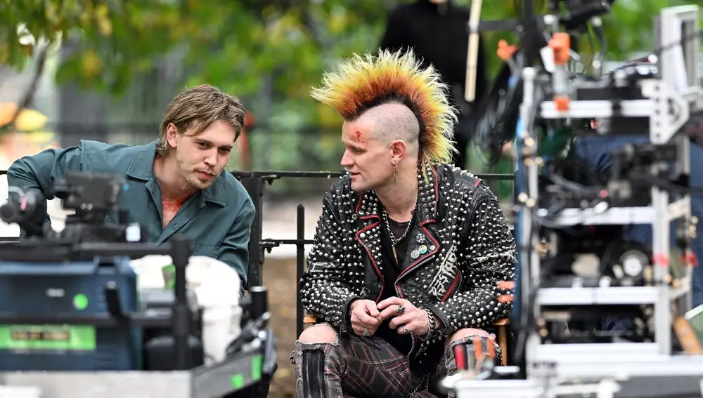 Matt Smith y Austin Butler grabando Caught Stealing Matt Smith y Austin Butler grabando Caught Stealing