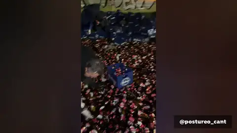 El vídeo tras el accidente del camión que transportaba cervezas El vídeo tras el accidente del camión que transportaba cervezas