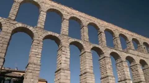 El Acueducto Segovia, monumento histórico Efemérides de hoy 11 de octubre de 2024: El Acueducto Segovia, monumento histórico