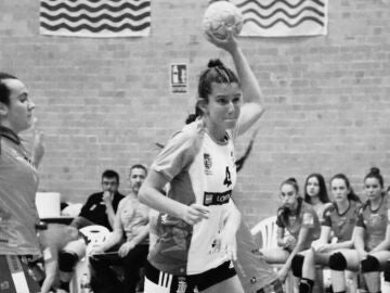 Blanca Guillén Sánchez, en un partido de balonmano