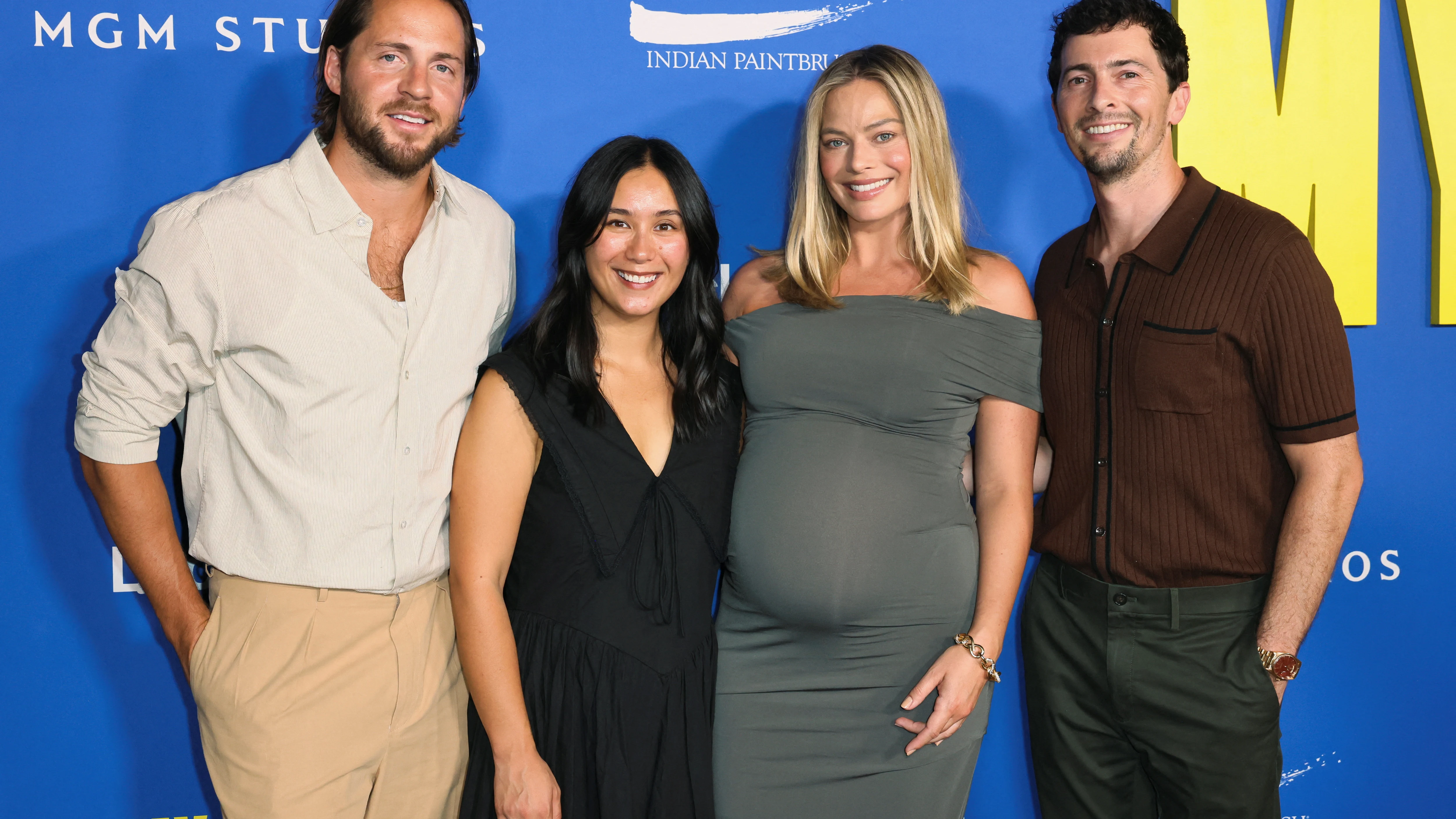 Tom Ackerley, Bronte Payne, Margot Robbie y Josey McNamara Tom Ackerley, Bronte Payne, Margot Robbie y Josey McNamara