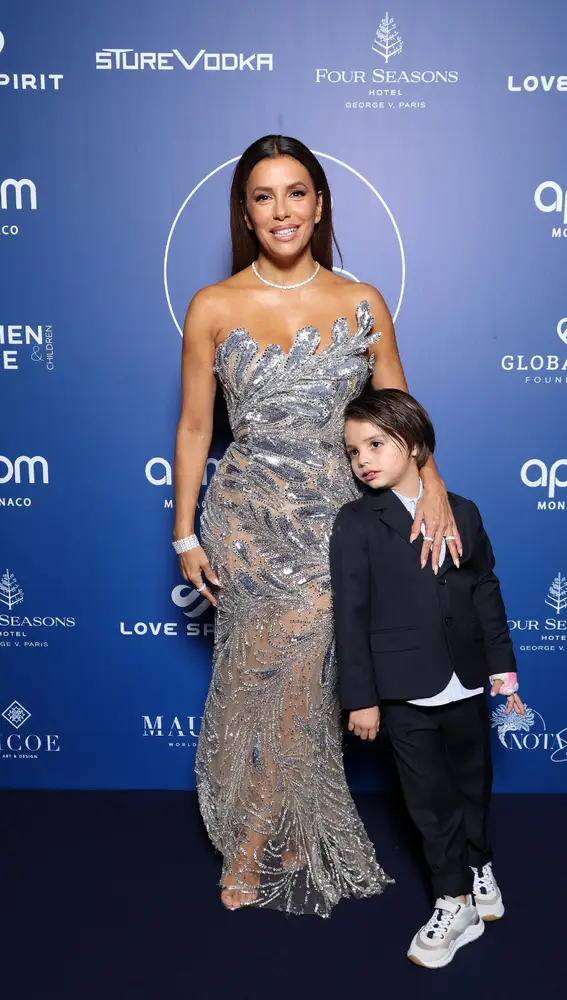 Eva Longoria y su hijo Santiago Eva Longoria y su hijo Santiago