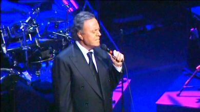 Julio Iglesias desmiente los rumores sobre su retirada: 