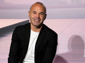 Antena 3 Deportes (08-10-24) Andrés Iniesta: "Habría jugado hasta los 90 años, nunca pensé que llegaría este día"