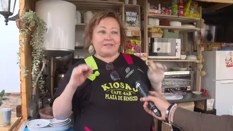 La dueña del bar La dueña del bar