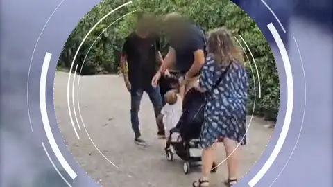 Un hombre ingresa en un centro psiquiátrico tras abofetear a un bebé en la calle Un hombre ingresa en un centro psiquiátrico tras abofetear a un bebé en la calle