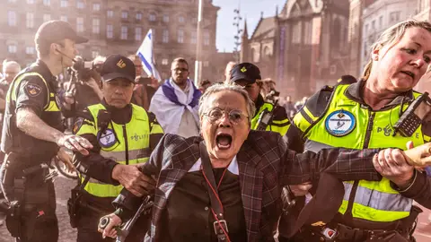 Disturbios en Ámsterdam. Disturbios en Ámsterdam.