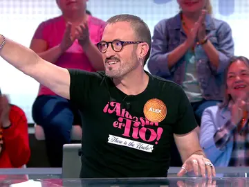 Álex O’Dogherty flipa con los versos de Manu: ¿le invitará a un cameo en su espectáculo? Álex O’Dogherty flipa con los versos de Manu: ¿le invitará a un cameo en su espectáculo?