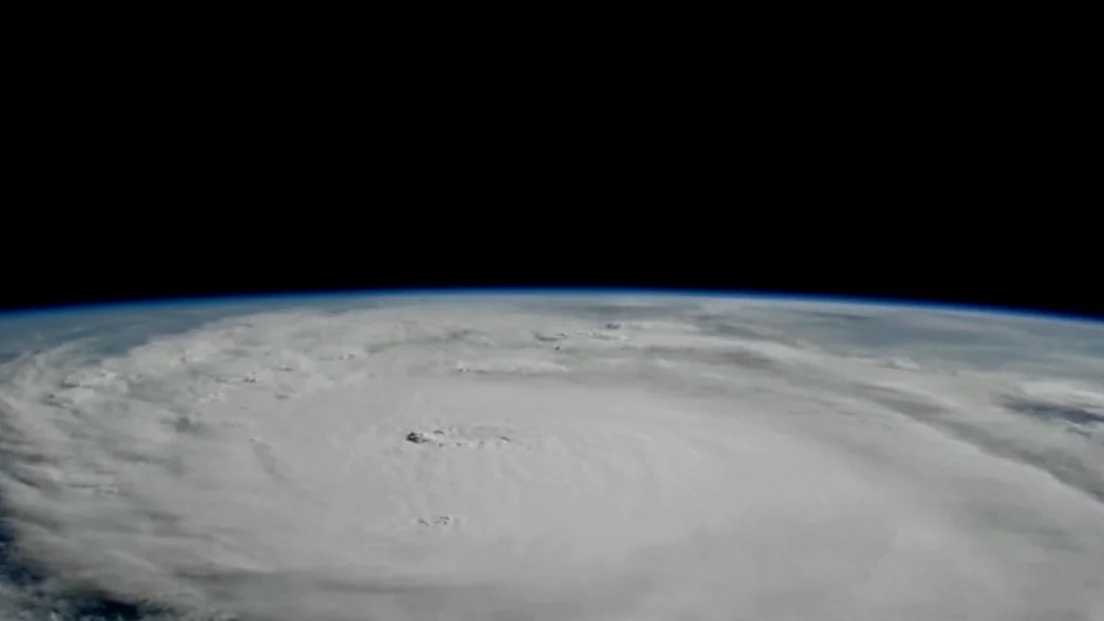Hurac&aacute;n Milton visto desde el espacio