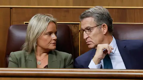 La senadora del PP Marimar Blanco y el líder del PP, Alberto Núñez Feijóo La senadora del PP Marimar Blanco y el líder del PP, Alberto Núñez Feijóo