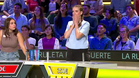 Paula consigue lo más difícil: cae dos veces en el bote, pero… ¡no se sabe el panel! Paula consigue lo más difícil: cae dos veces en el bote, pero… ¡no se sabe el panel!