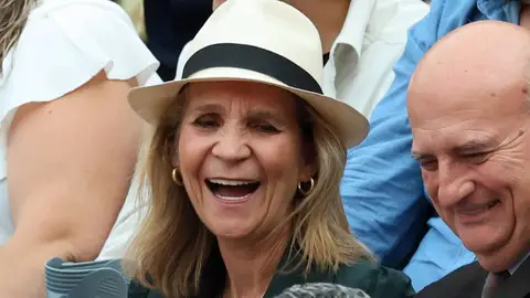 La infanta Elena, en la plaza de toros La infanta Elena, en la plaza de toros