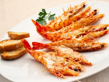 Un recetón de fin de semana, de Karlos Arguiñano: langostinos a la espalda en 6 minutos Un recetón de fin de semana, de Karlos Arguiñano: langostinos a la espalda en 6 minutos