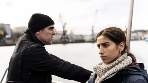 Luis Tosar y Carolina Yuste en La infiltrada Luis Tosar y Carolina Yuste en La infiltrada