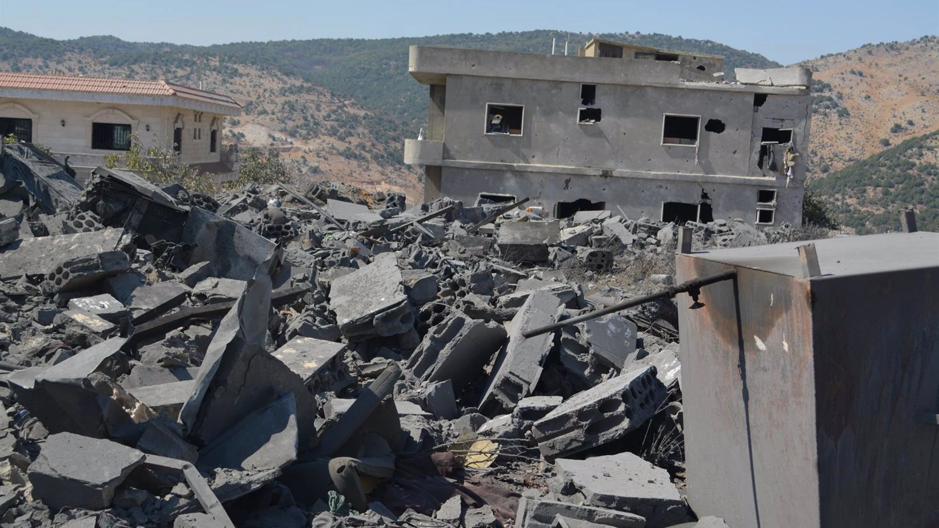 Israel anuncia la muerte de un comandante de la unidad anticarro de Hezbolá en el sur de Líbano Israel anuncia la muerte de un comandante de la unidad anticarro de Hezbolá en el sur de Líbano