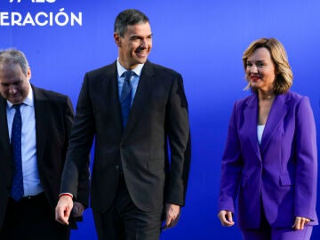 Pedro Sánchez y Pilar Alegría