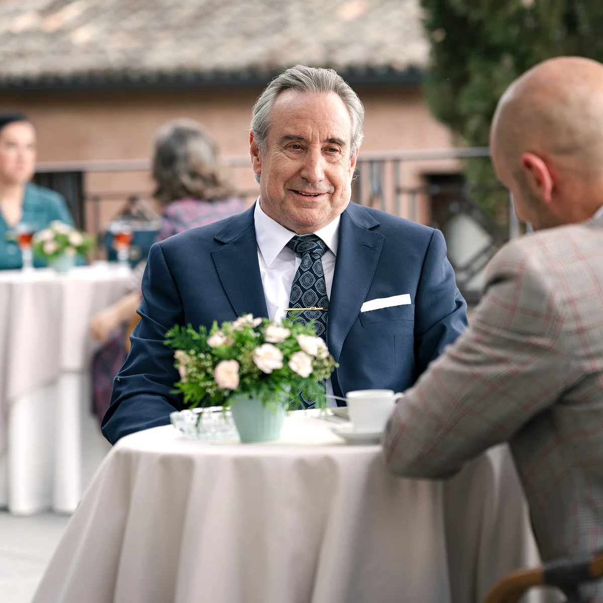 Juanjo Puigcorbé interpreta a Don Pedro, el padre de Mateo que amenaza con revolucionarlo todo en Sueños de libertad