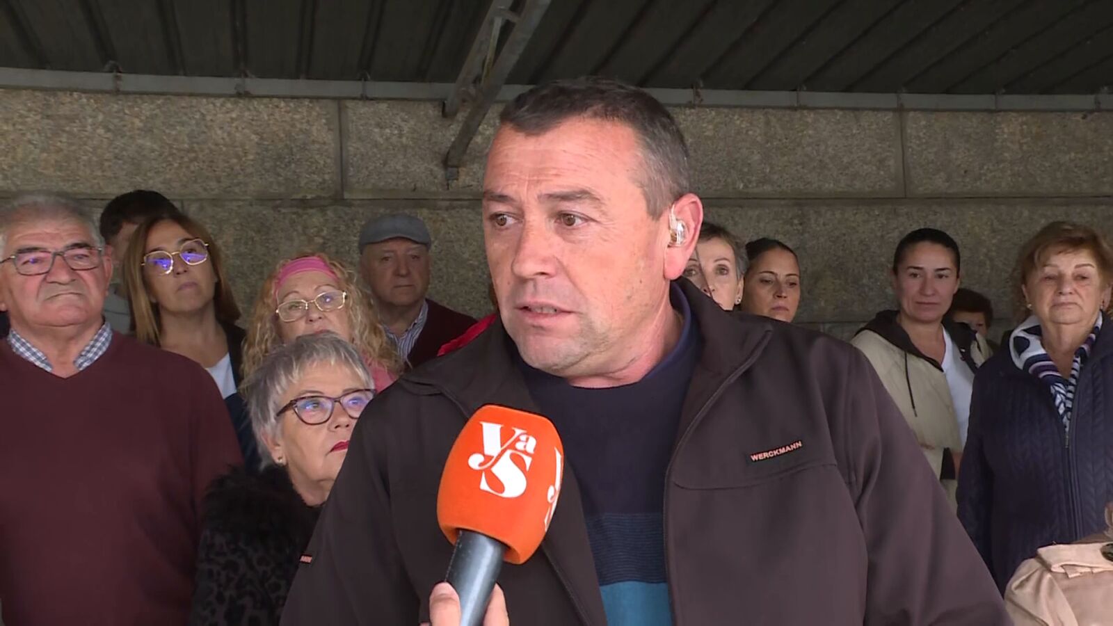 Los vecinos de Tomiño (Pontevedra) unen fuerzas contra su párroco: 