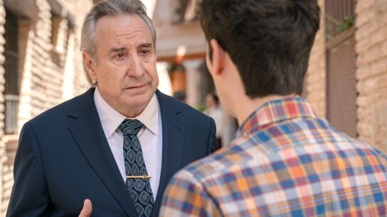 Don Pedro lo tiene claro, &iexcl;no le gusta Claudia para Mateo!: &ldquo;Esa chica no te conviene, hijo&rdquo;