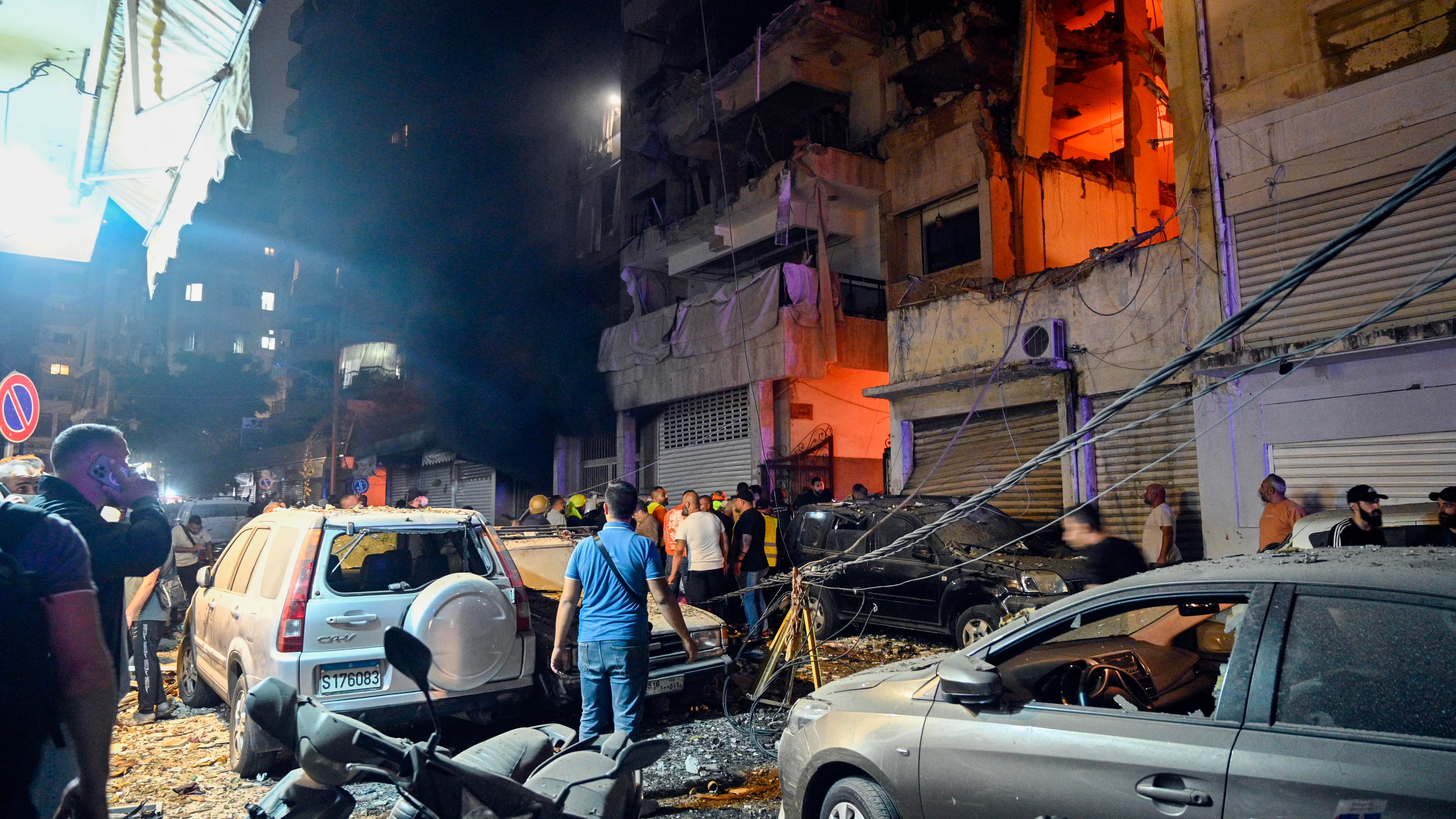 Edificio dañado en el área de Nuwayri en Beirut Edificio dañado en el área de Nuwayri en Beirut