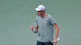 Jannik Sinner celebra un punto ante Tomas Machac Jannik Sinner celebra un punto ante Tomas Machac
