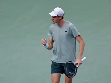 Jannik Sinner celebra un punto ante Tomas Machac Jannik Sinner celebra un punto ante Tomas Machac